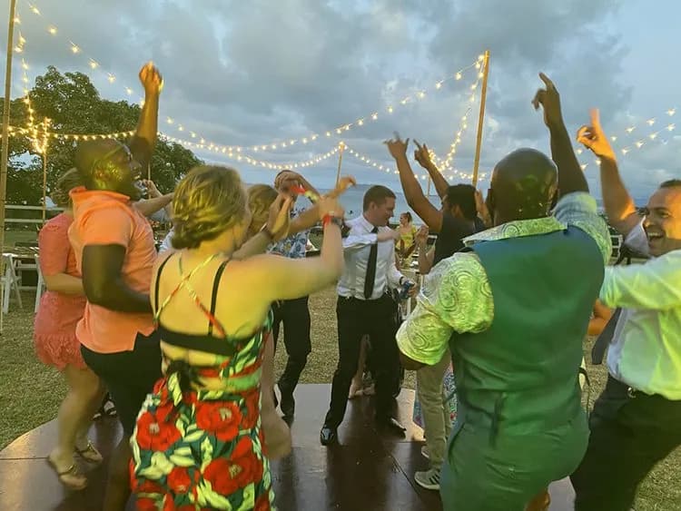 Frobaby Wedding & Event DJ Team — photo 4